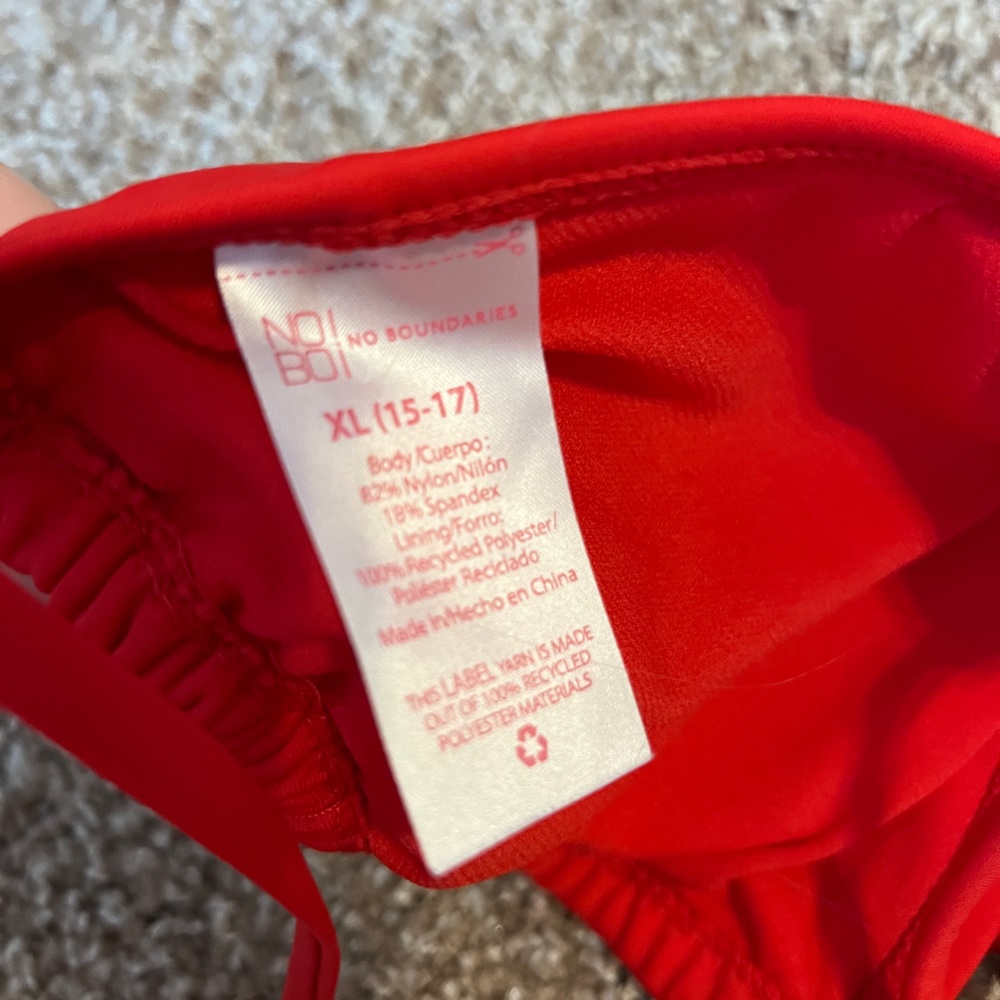 String bikini top NWOT - Picture 2 of 3